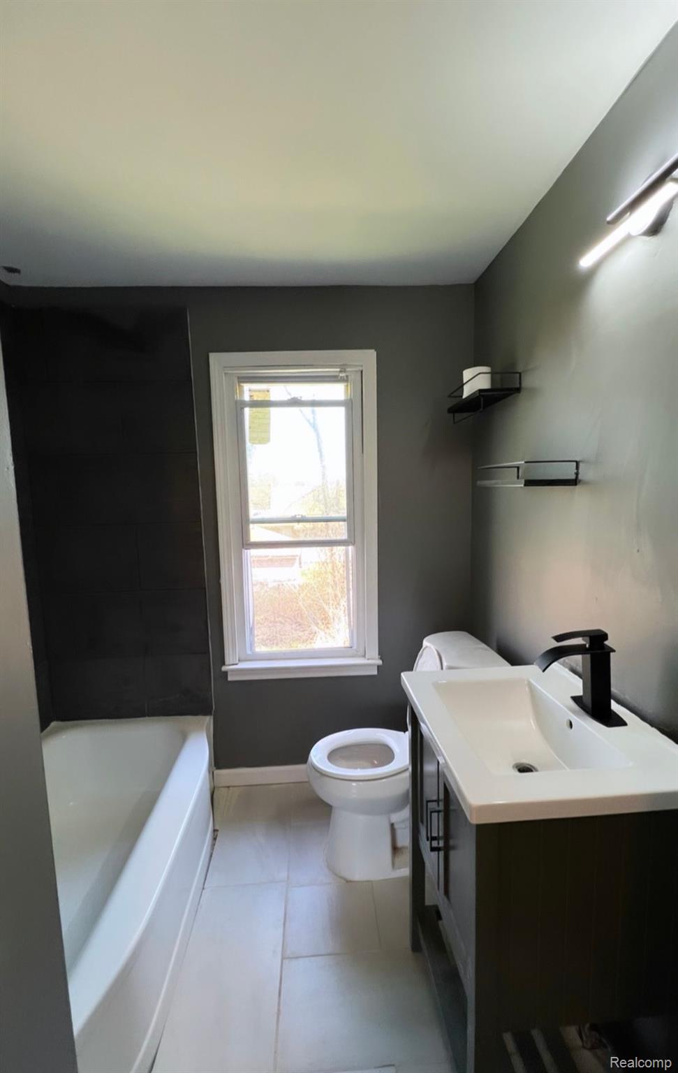18630 Greenfield Road Detroit, MI 48235 - Photo 11 of 13 Gallery Image 11