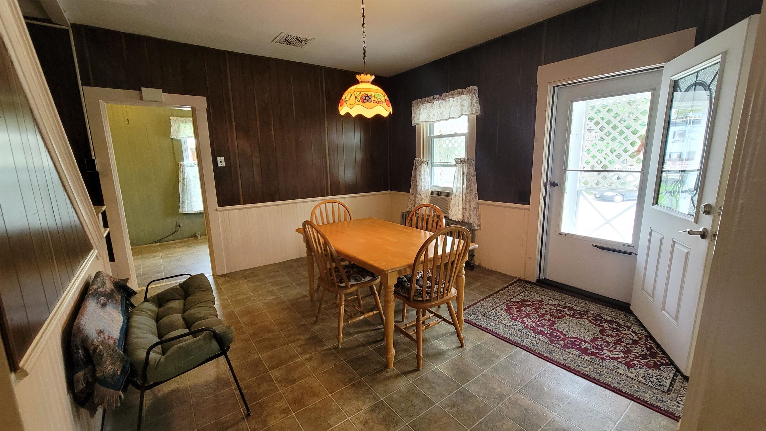 26 West Street Rockingham, VT 05101 - Photo 5 of 23