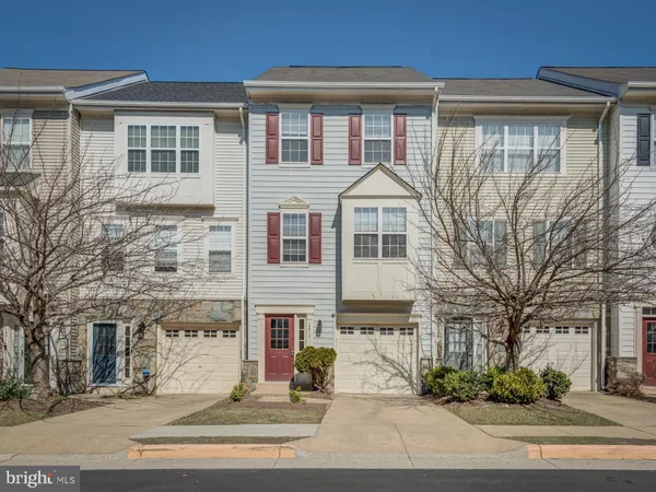 $2,850 | 13510 Turquoise Lane, Herndon, VA 20170