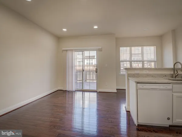 $2,850 | 13510 Turquoise Lane, Herndon, VA 20170