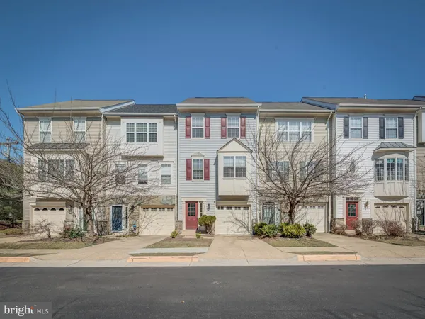 $2,850 | 13510 Turquoise Lane, Herndon, VA 20170