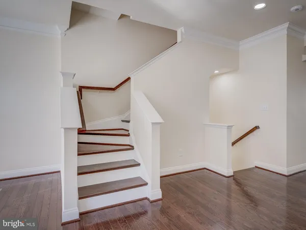 $2,850 | 13510 Turquoise Lane, Herndon, VA 20170