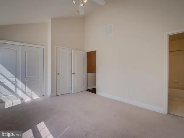 $2,850 | 13510 Turquoise Lane, Herndon, VA 20170