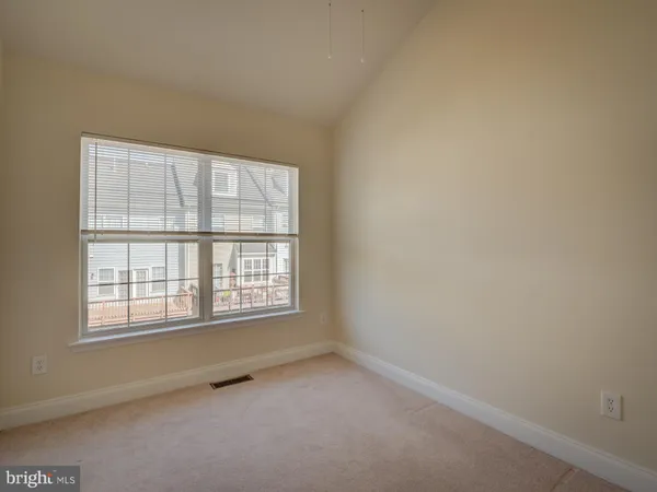 $2,850 | 13510 Turquoise Lane, Herndon, VA 20170