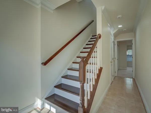 $2,850 | 13510 Turquoise Lane, Herndon, VA 20170