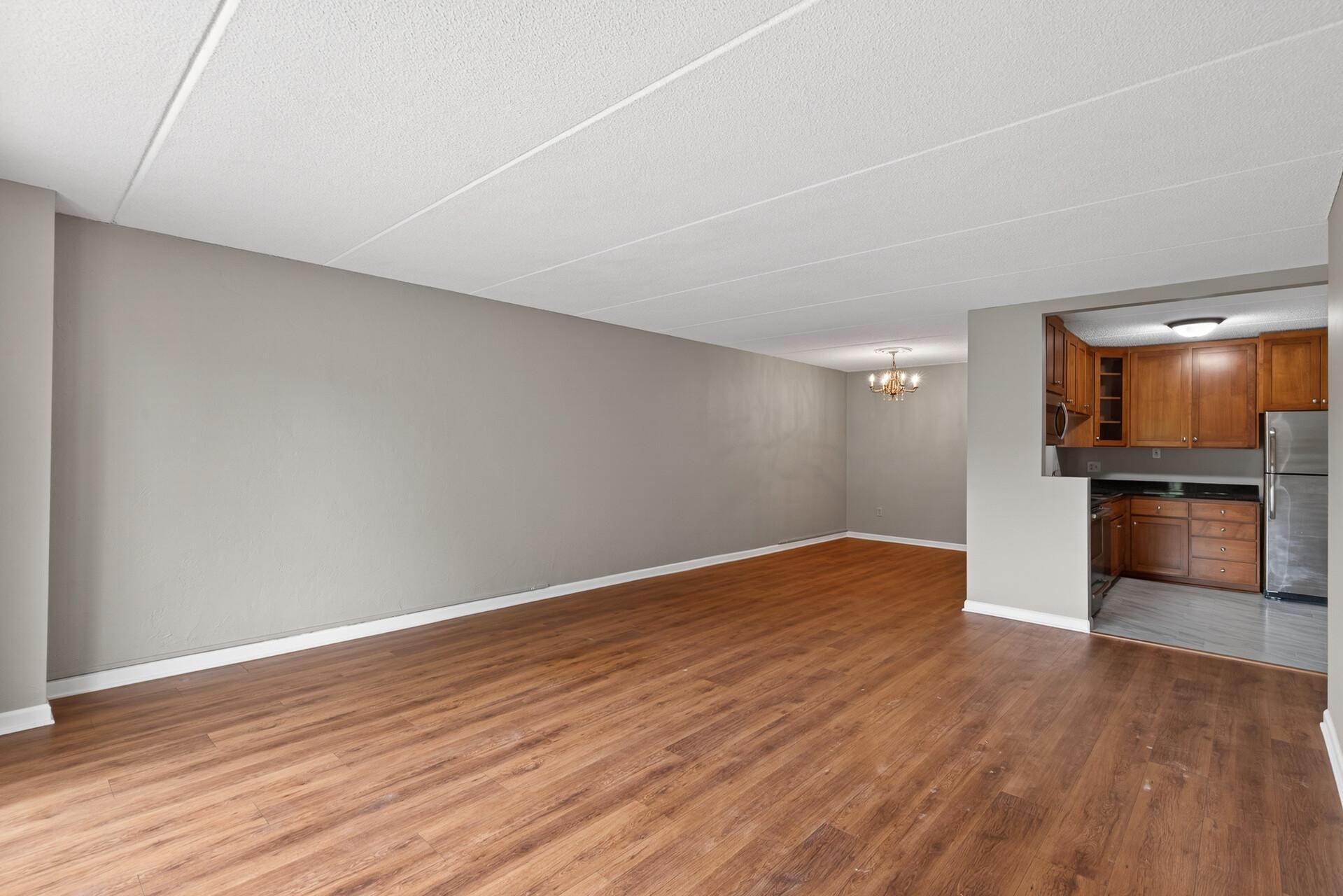 10501 Cedar Lake Road, Unit 318 Minnetonka, MN 55305 - Photo 10 of 48