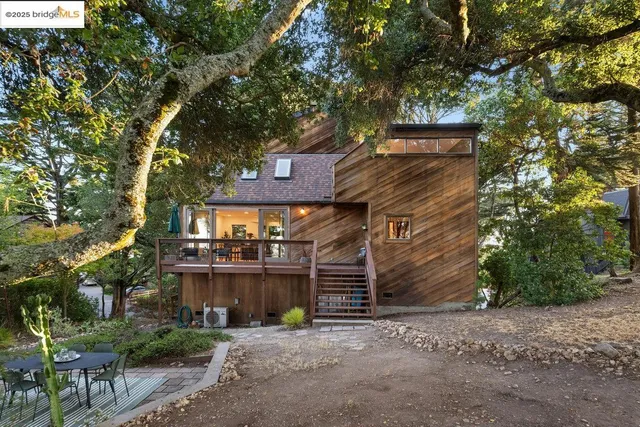 $1,049,000 | 2112 Manzanita Drive, Oakland, CA 94611