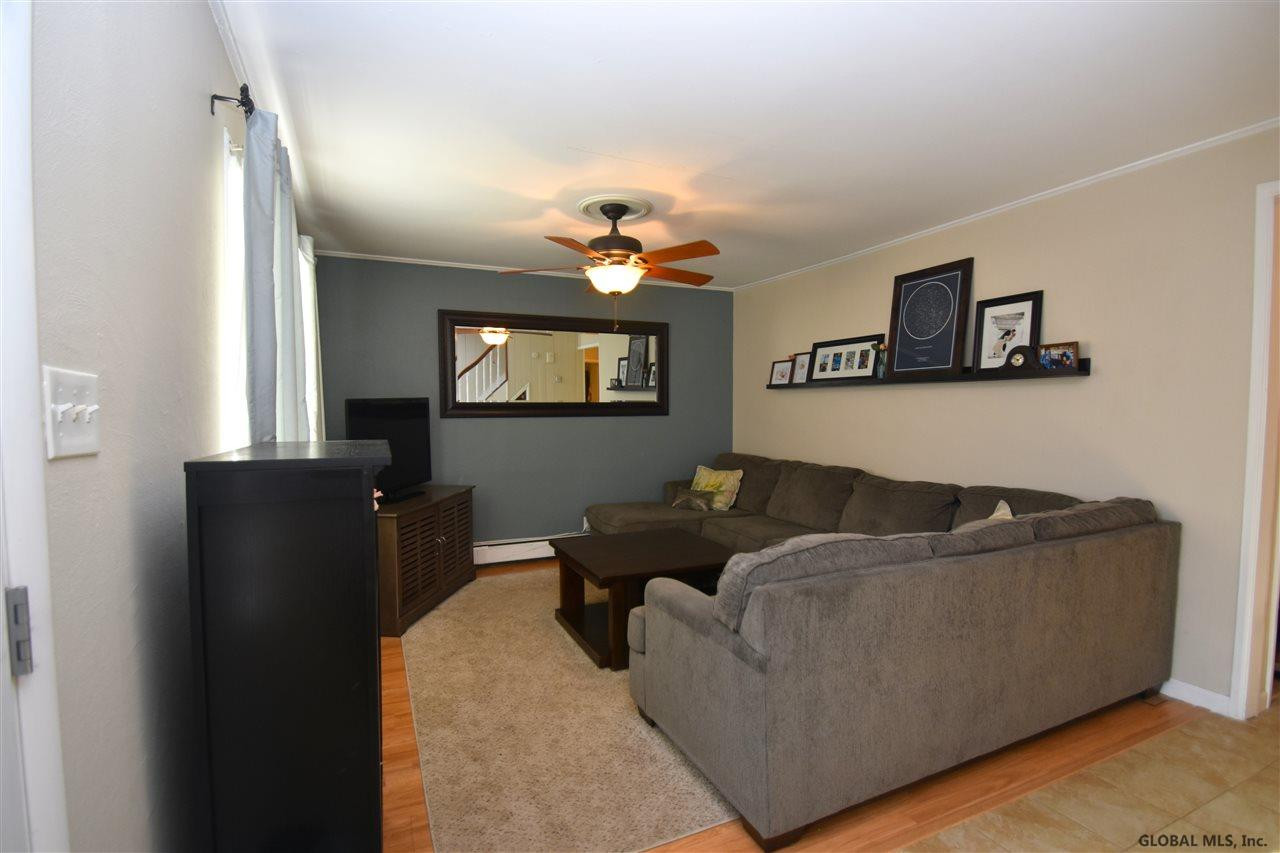 1002 Wayne Road Schenectady, NY 12303 - Photo 13 of 32 Photo 13