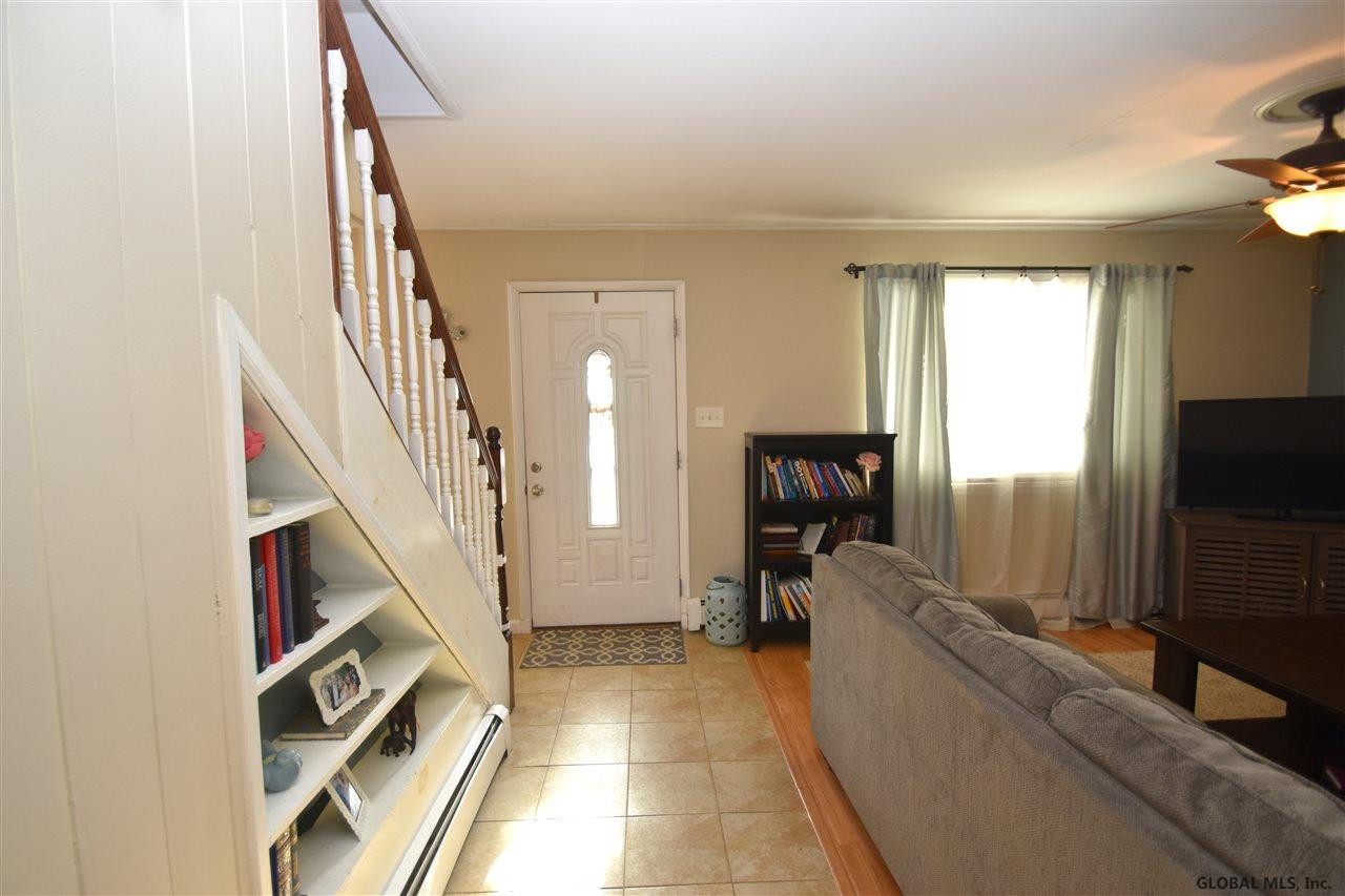 1002 Wayne Road Schenectady, NY 12303 - Photo 14 of 32 Photo 14