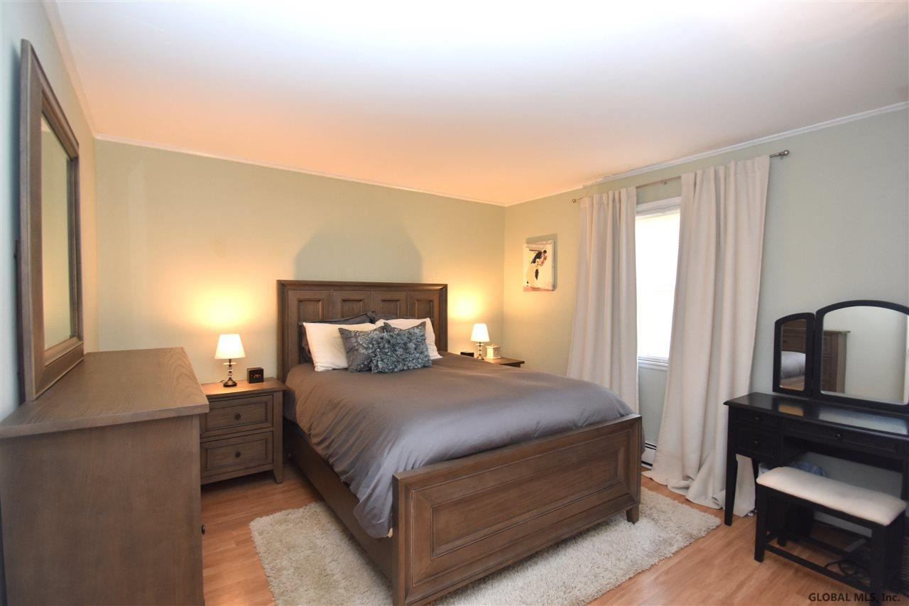 1002 Wayne Road Schenectady, NY 12303 - Photo 18 of 32 Photo 18