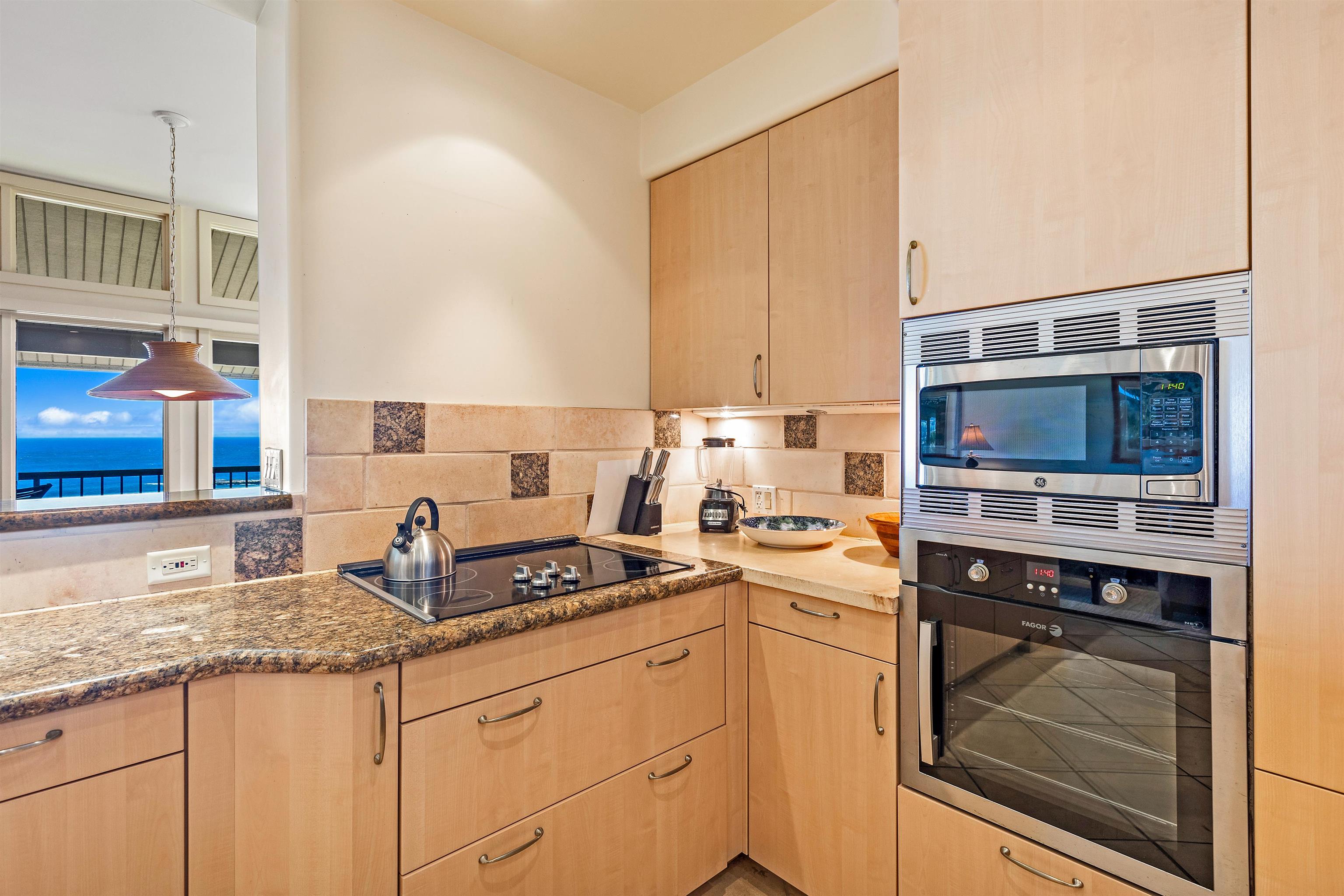 100 Ridge Road, Unit 202324 Lahaina, HI 96761 - Photo 15 of 45