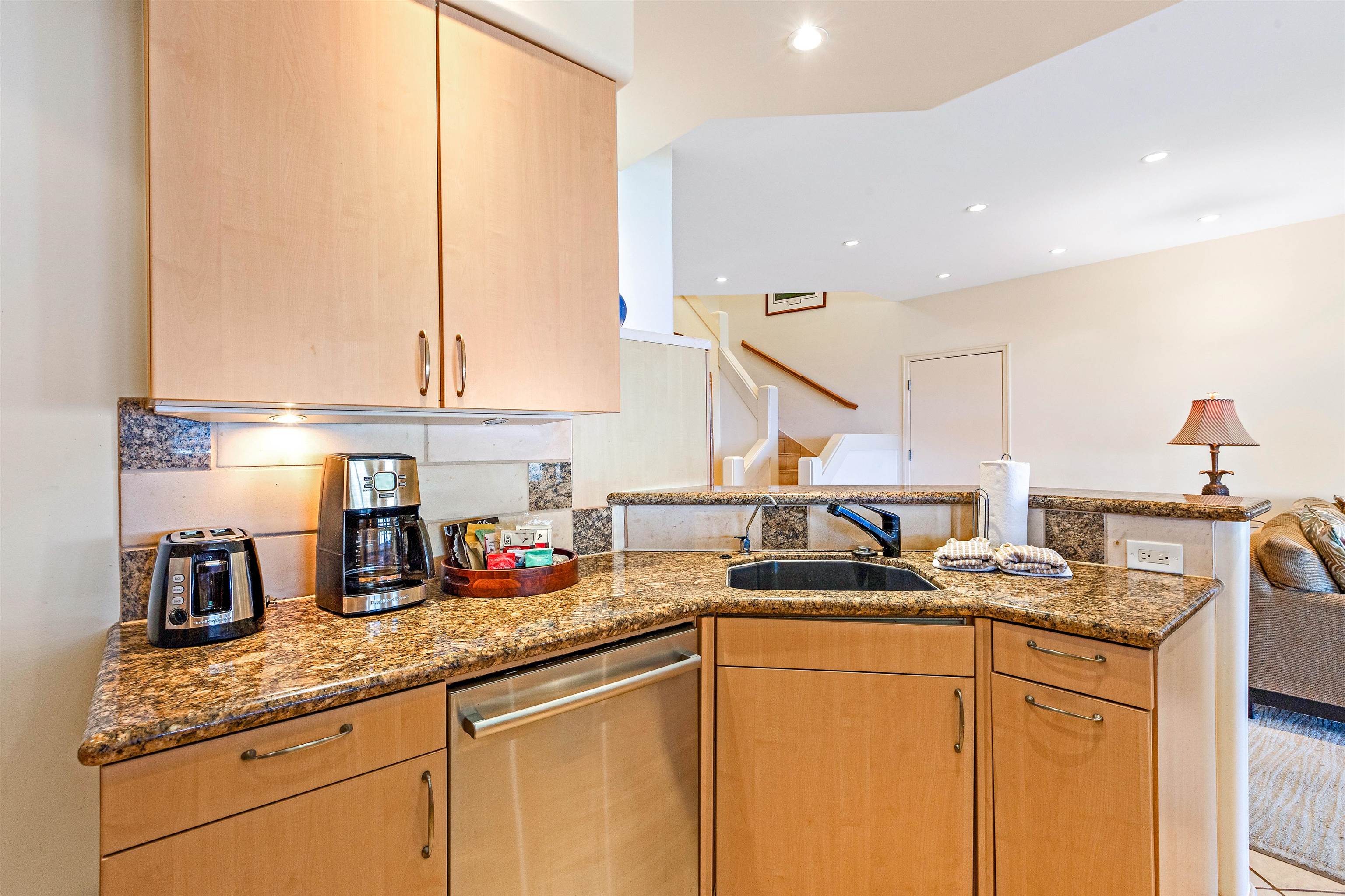 100 Ridge Road, Unit 202324 Lahaina, HI 96761 - Photo 16 of 45