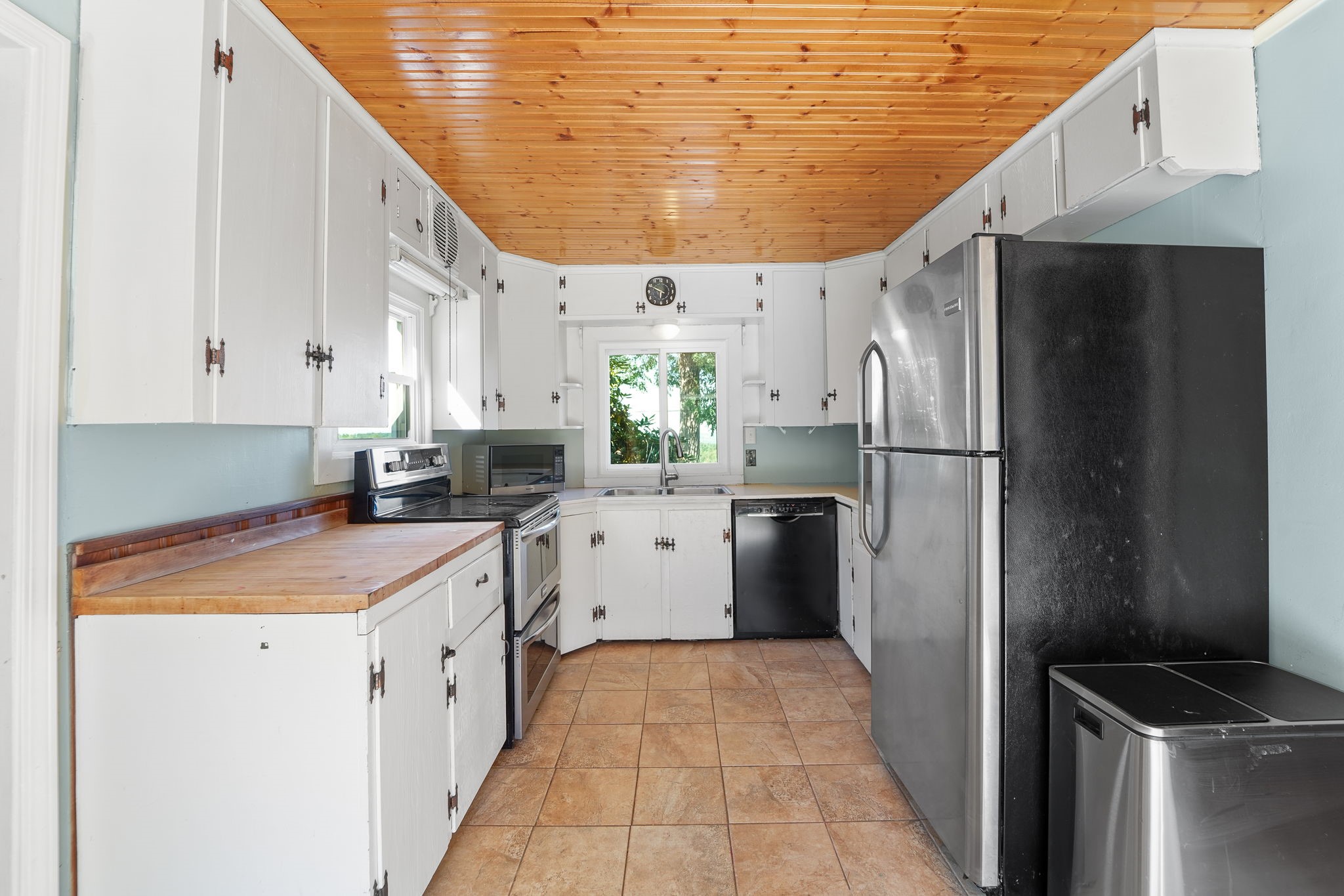 94 Grippen Hill Road Vestal, NY 13850 - Photo 7 of 34