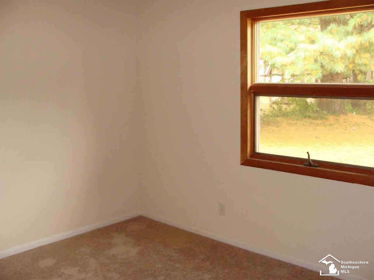 6876 Jackman Road Temperance, MI 48182 - Photo 6 of 10