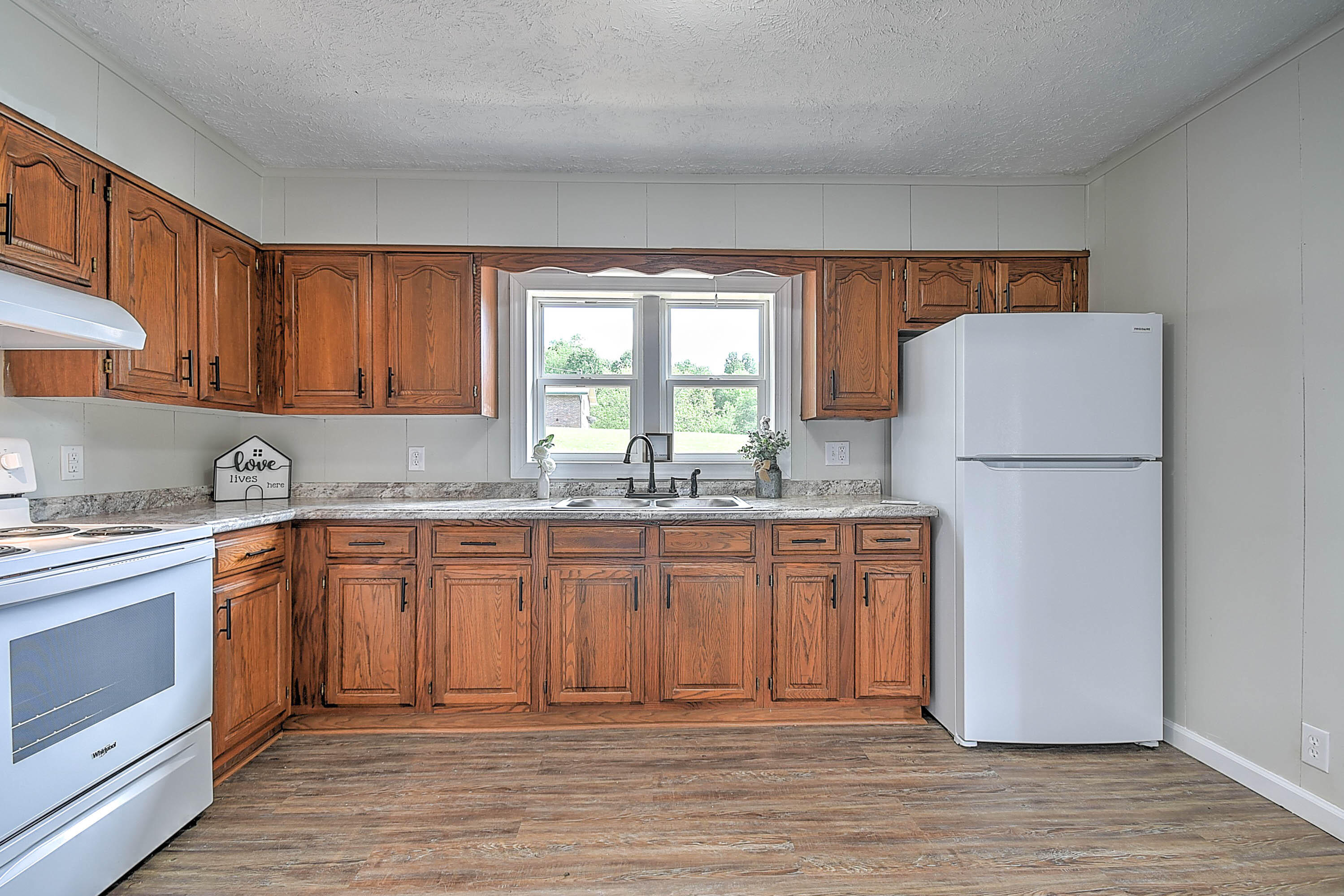 230 Ralph Hoss Road Jonesborough, TN 37659 - Photo 11 of 30 Ralph Hoss-11