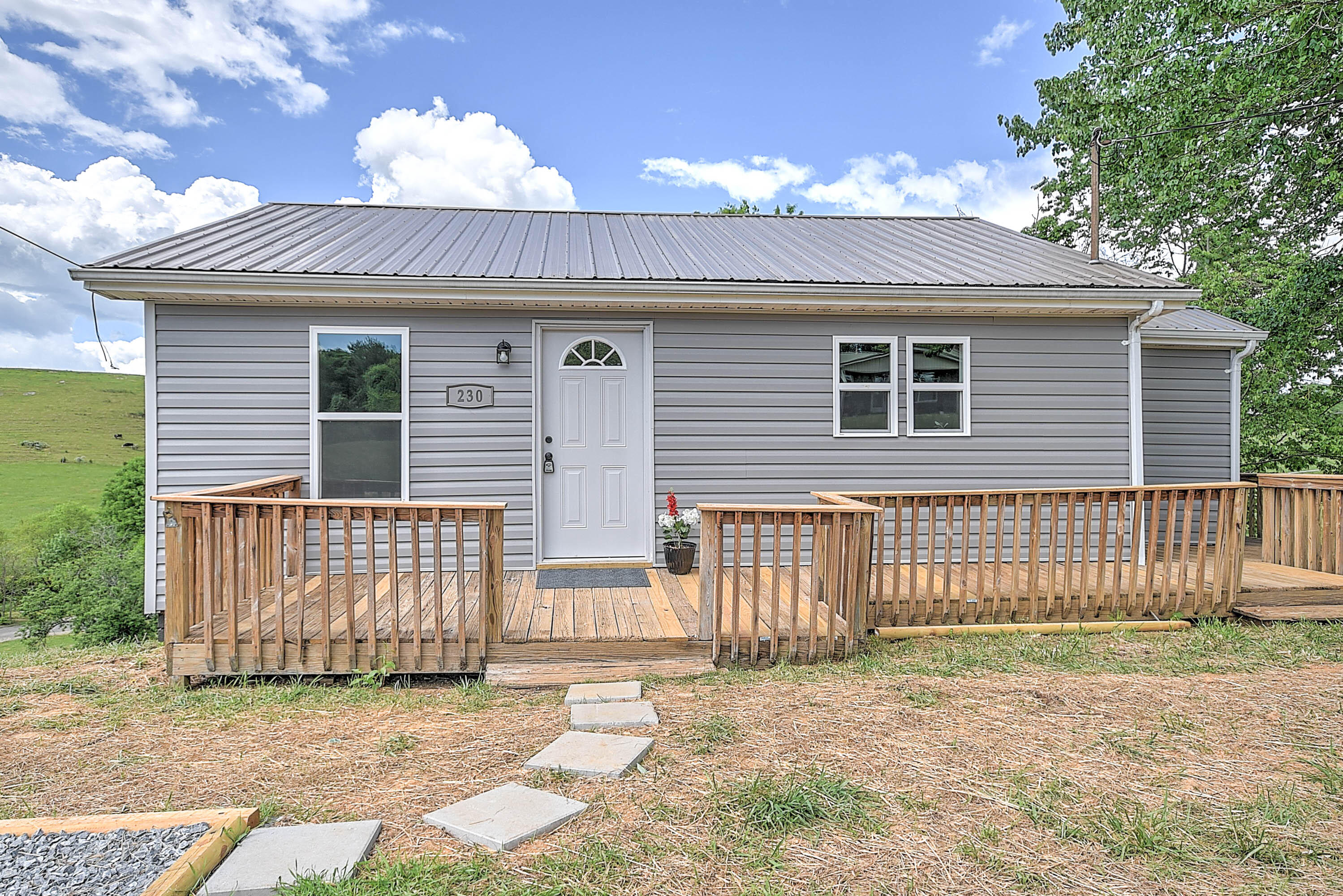 230 Ralph Hoss Road Jonesborough, TN 37659 - Photo 2 of 30 Ralph Hoss-2