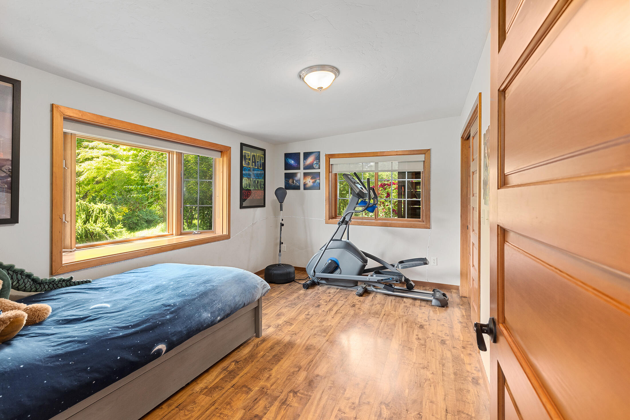 14921 North Applegate Road Grants Pass, OR 97527 - Photo 45 of 123 14921applegate068