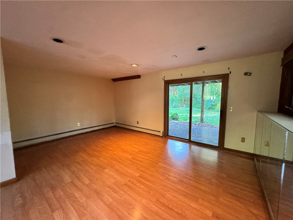 580 Weaver Hill Road Coventry, RI 02816 - Photo 12 of 21