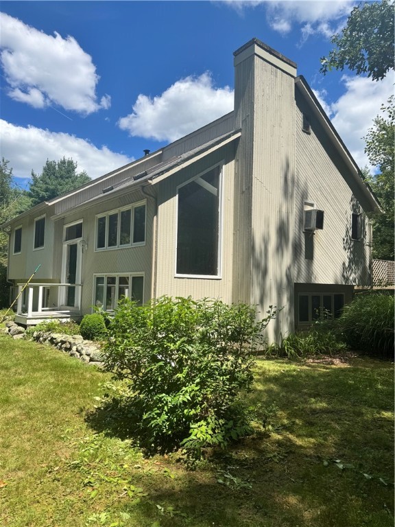 580 Weaver Hill Road Coventry, RI 02816 - Photo 2 of 21
