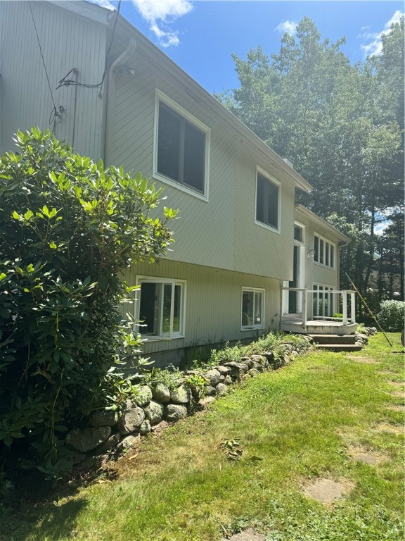 580 Weaver Hill Road Coventry, RI 02816 - Photo 3 of 21