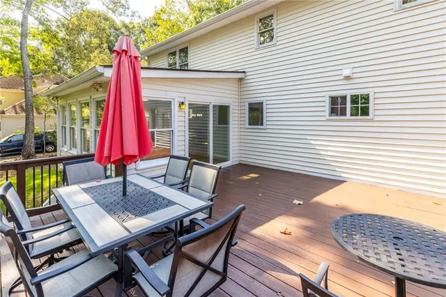 $975,000 | 2527 Venture Circle, Gainesville, GA 30506