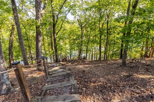 $975,000 | 2527 Venture Circle, Gainesville, GA 30506