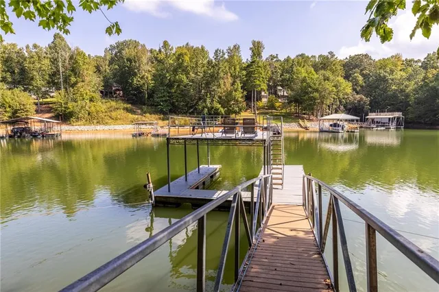 $975,000 | 2527 Venture Circle, Gainesville, GA 30506