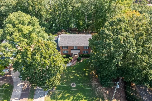 $975,000 | 2527 Venture Circle, Gainesville, GA 30506