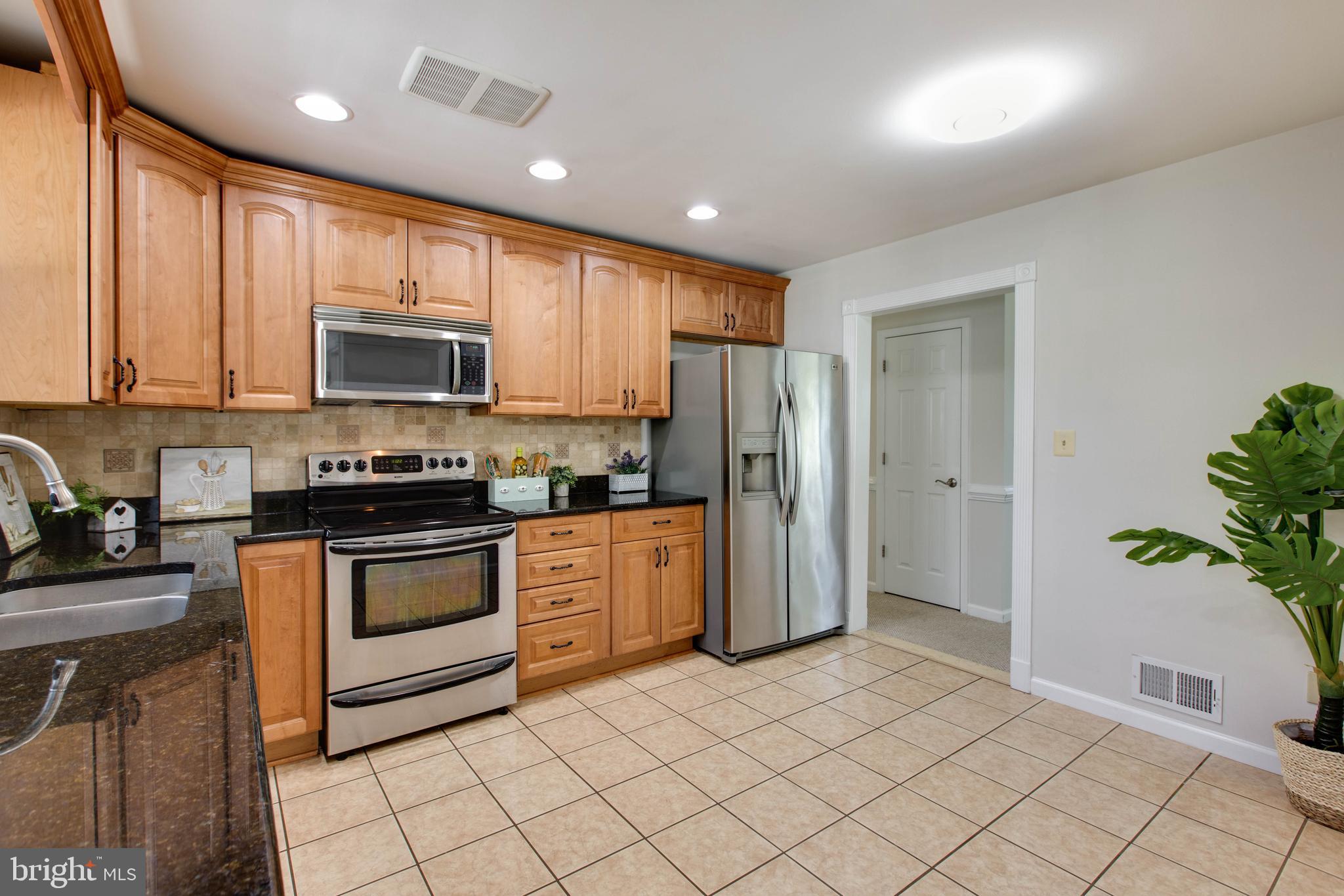 10810 Hunting Lane Columbia, MD 21044 - Photo 14 of 43