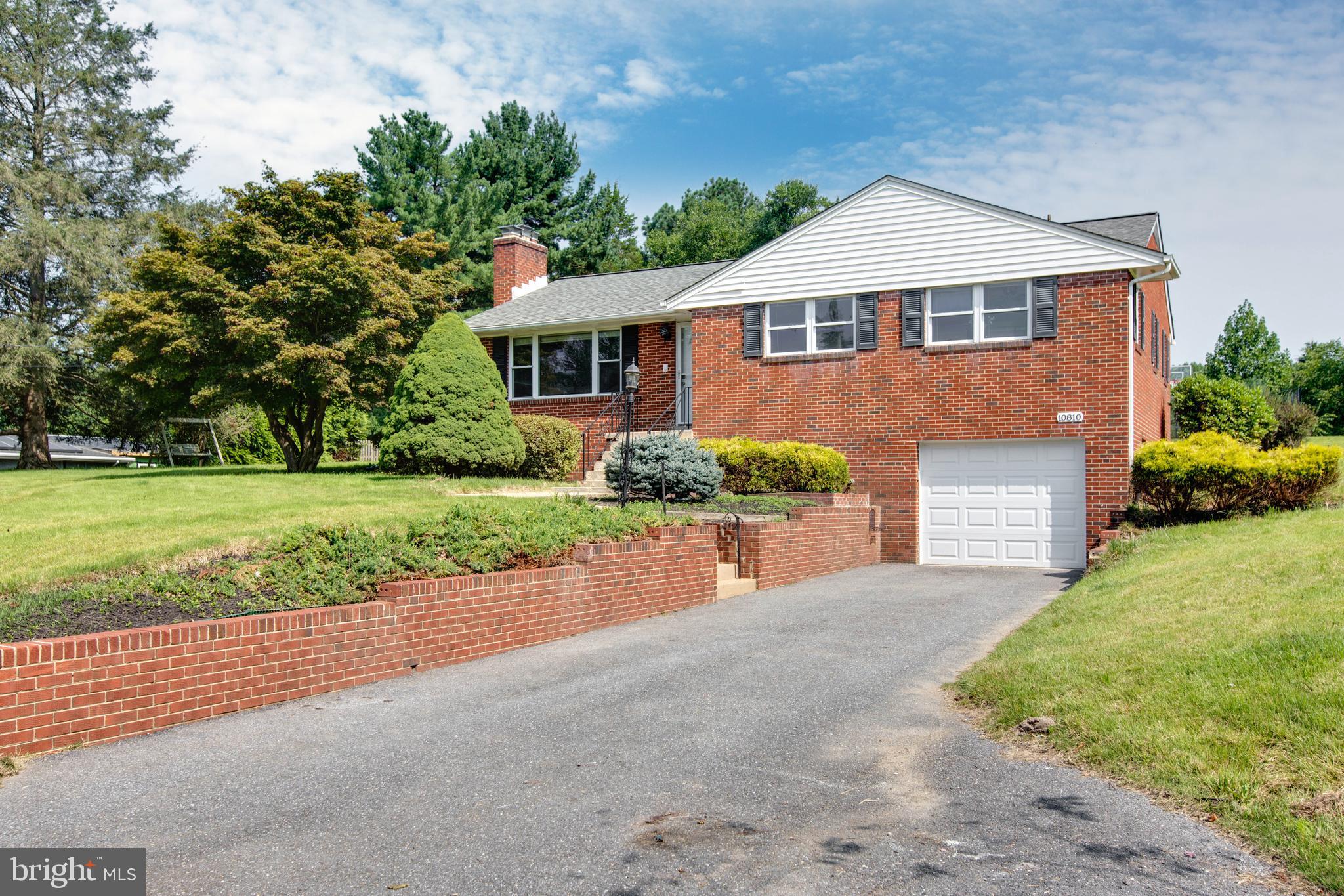 10810 Hunting Lane Columbia, MD 21044 - Photo 3 of 43