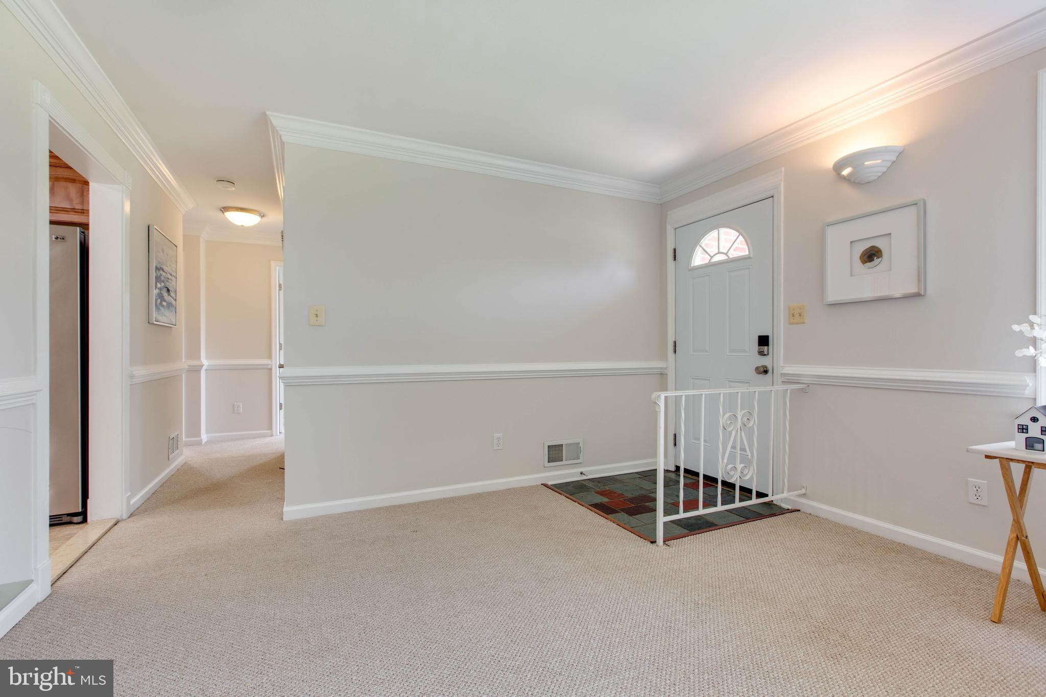 10810 Hunting Lane Columbia, MD 21044 - Photo 5 of 43