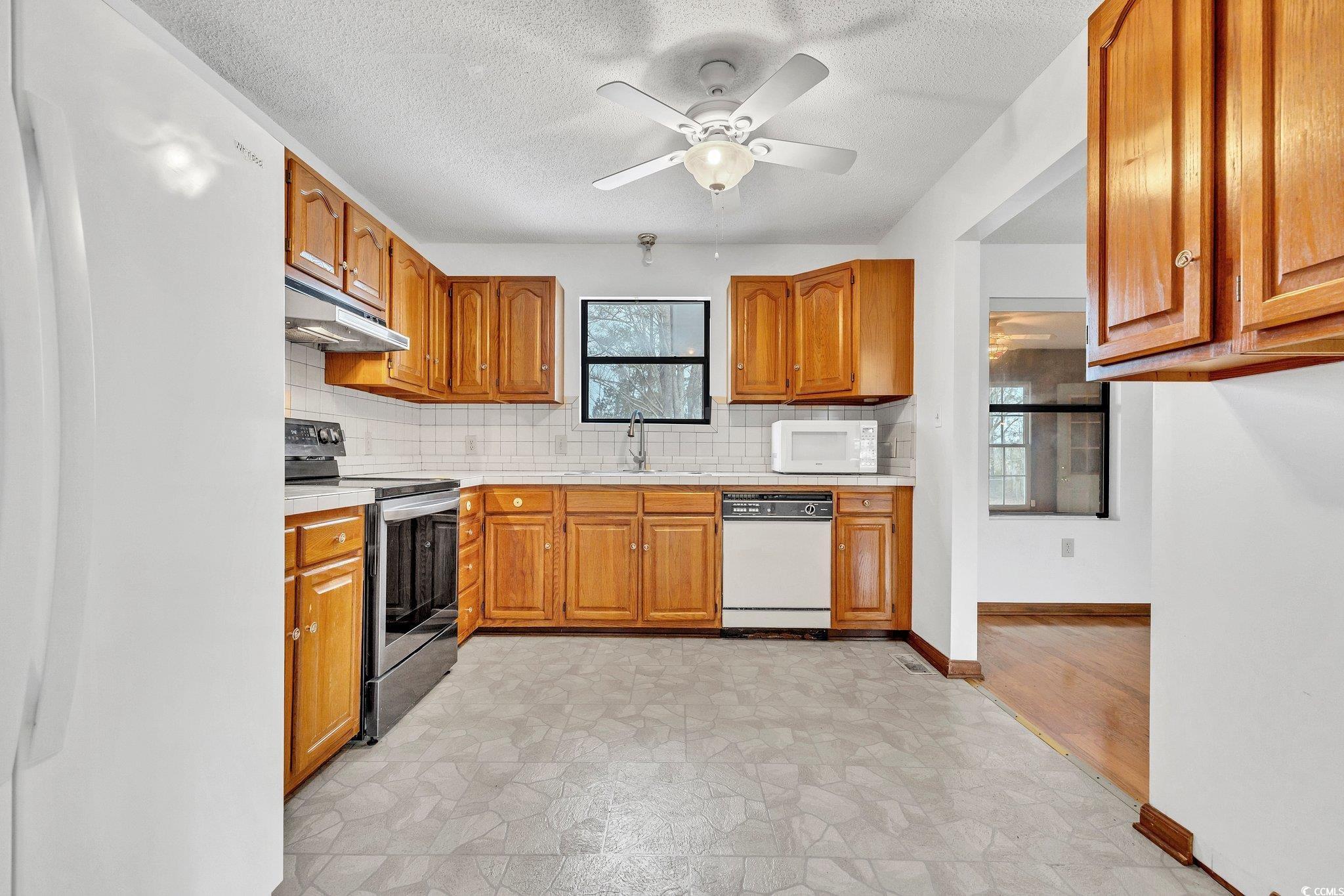 838 Sunfish Street Georgetown, SC 29440 - Photo 21 of 37 Gallery Image 21