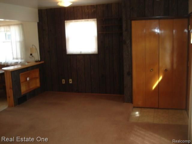 9716 Pardee Road Taylor, MI 48180 - Photo 7 of 24 DSC04671.JPG