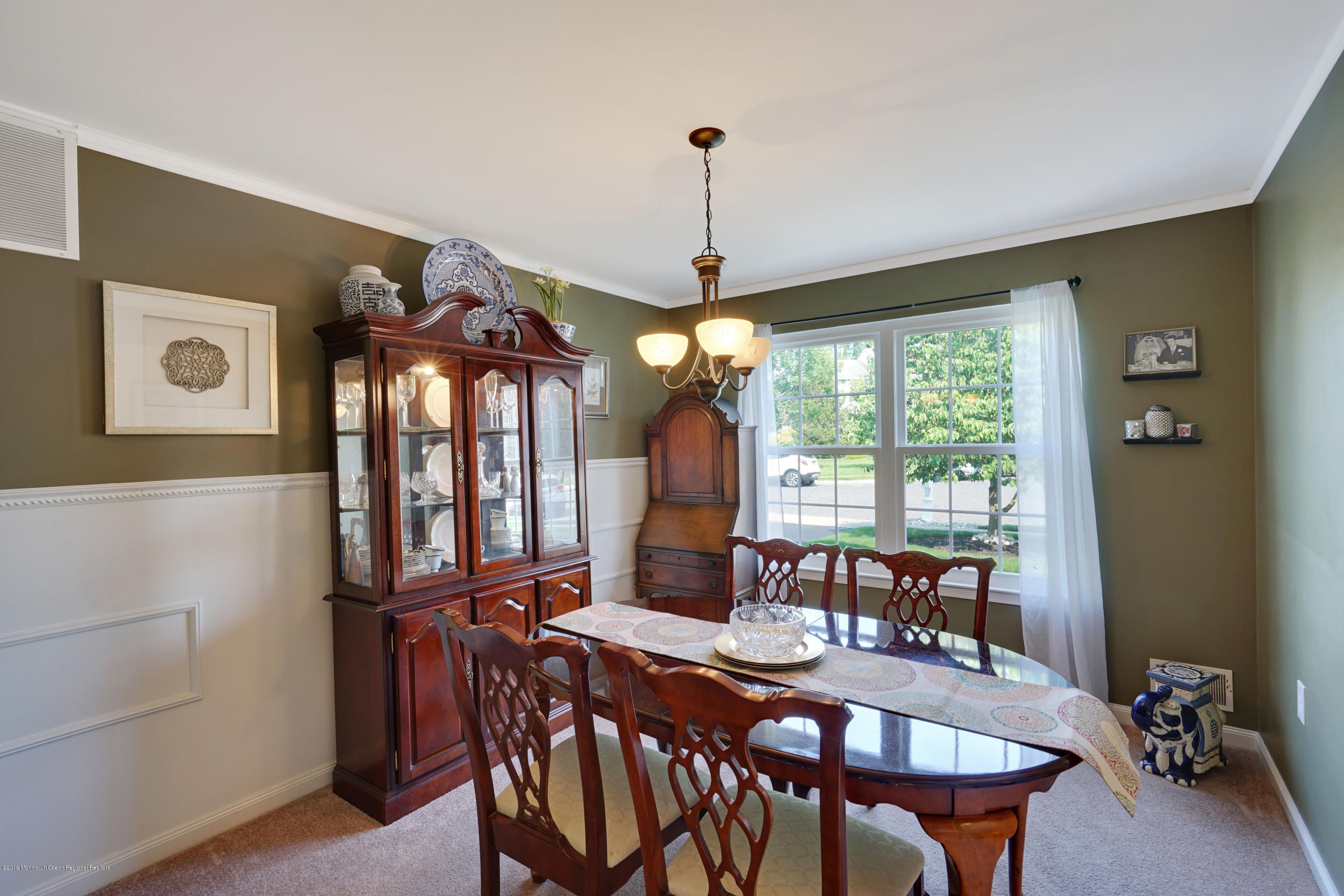 16 Shadow Ridge Court Howell, NJ 07731 - Photo 6 of 30 006_dsc00284-dsc00288