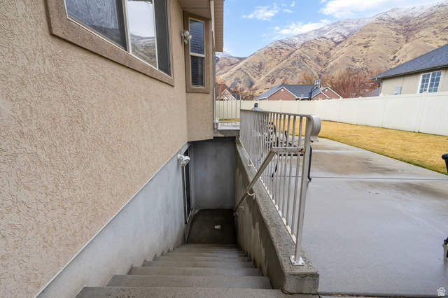 557 South 1470th Street East Springville, UT 84663 - Photo 38 of 46 MIL apt Stairway with a mountain view