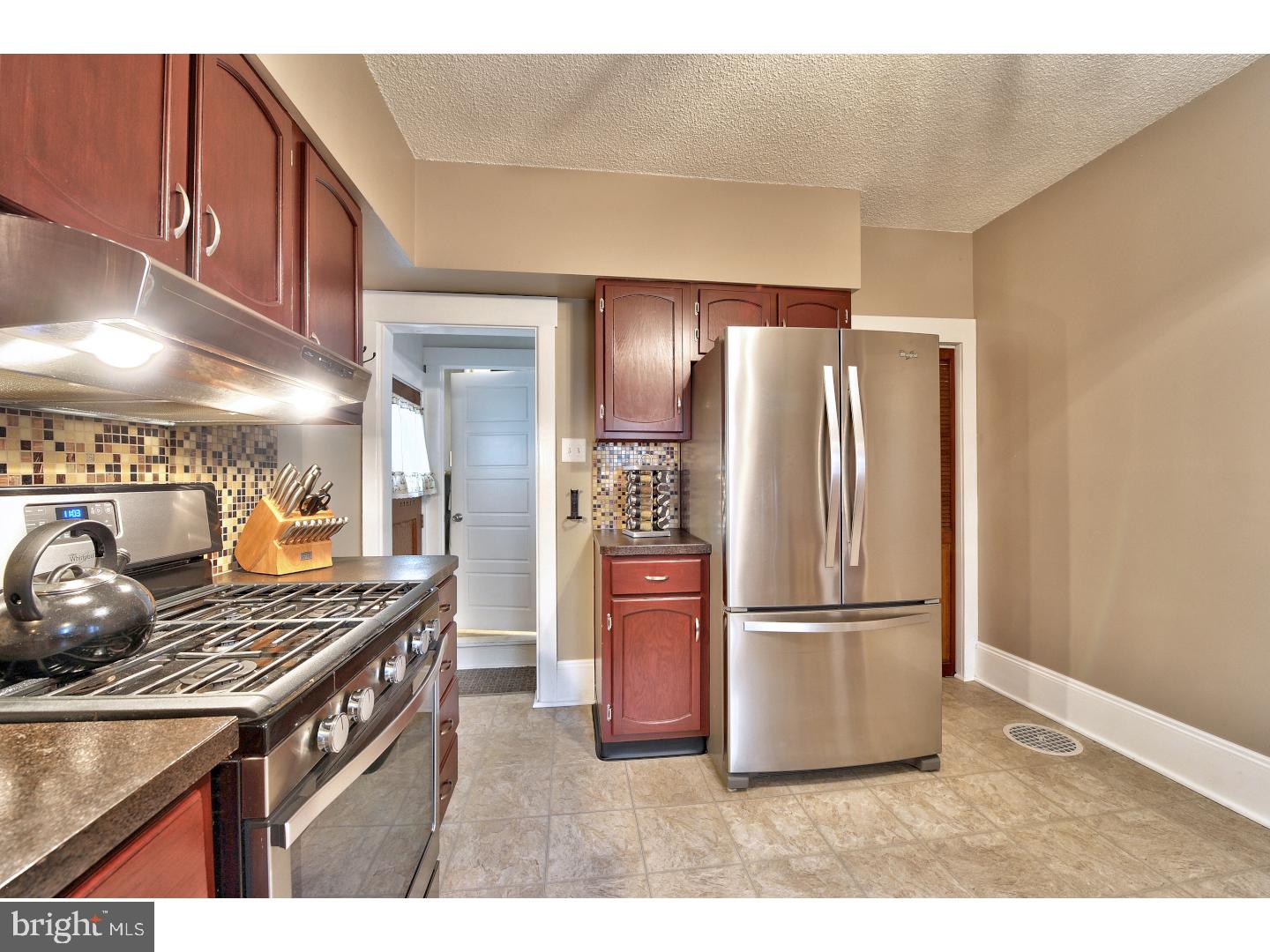 1015 Salem Road Burlington, NJ 08016 - Photo 11 of 25 Gallery Image 11