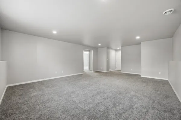 $399,000 | 946 Albert Drive West, West Fargo, ND 58078