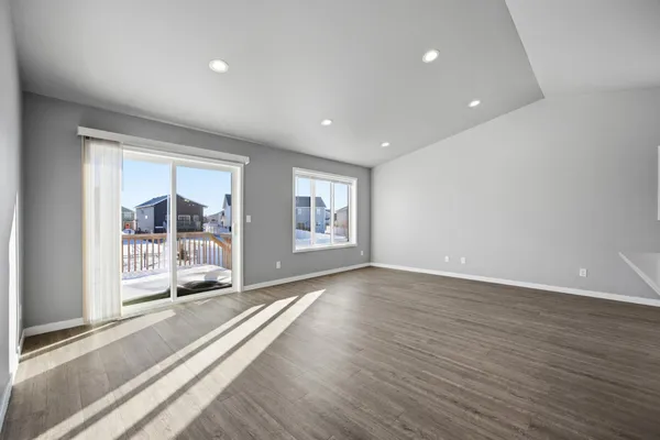$399,000 | 946 Albert Drive West, West Fargo, ND 58078