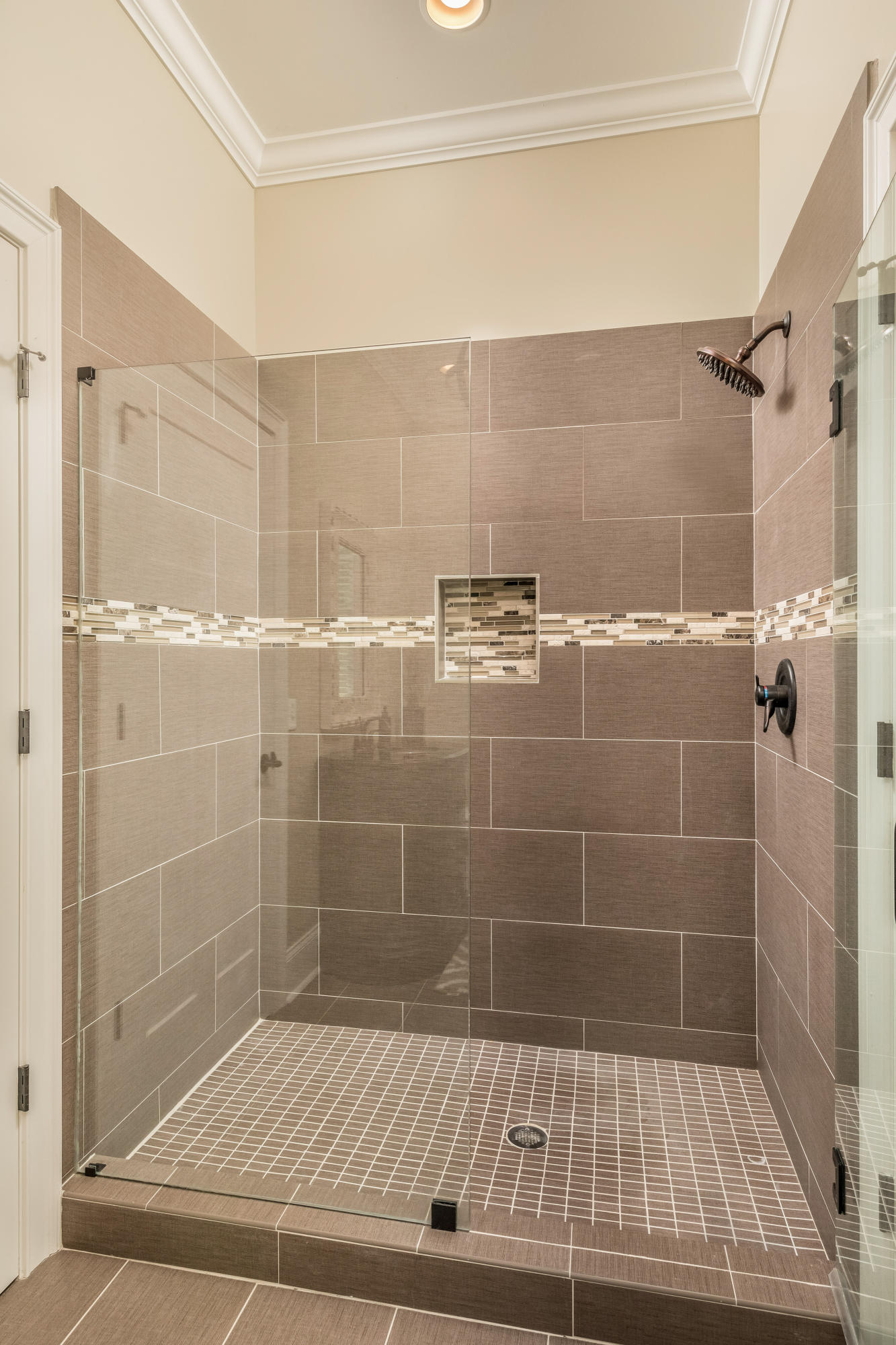 538 Chapman Road Ringgold, GA 30736 - Photo 22 of 48 Downstairs Full Bath