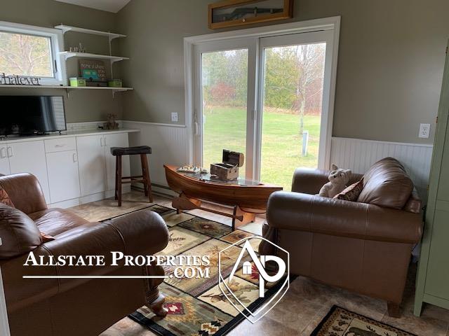 1226 Pointe Labarbe Road St. Ignace, MI 49781 - Photo 2 of 16 50050791-1.JPG