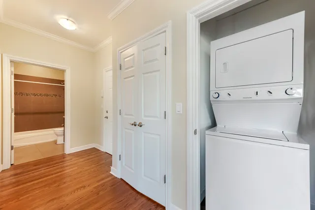 a view of bathroom with washer and dryer