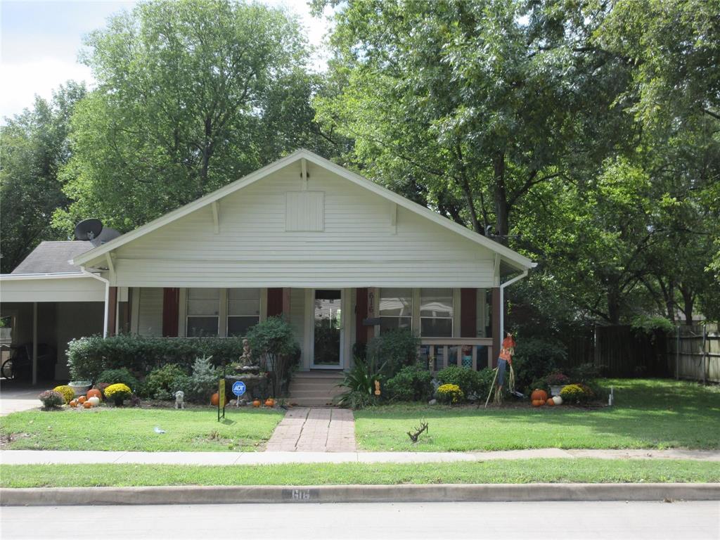 616 East 9th Street Bonham, TX 75418 - Photo 1 of 1