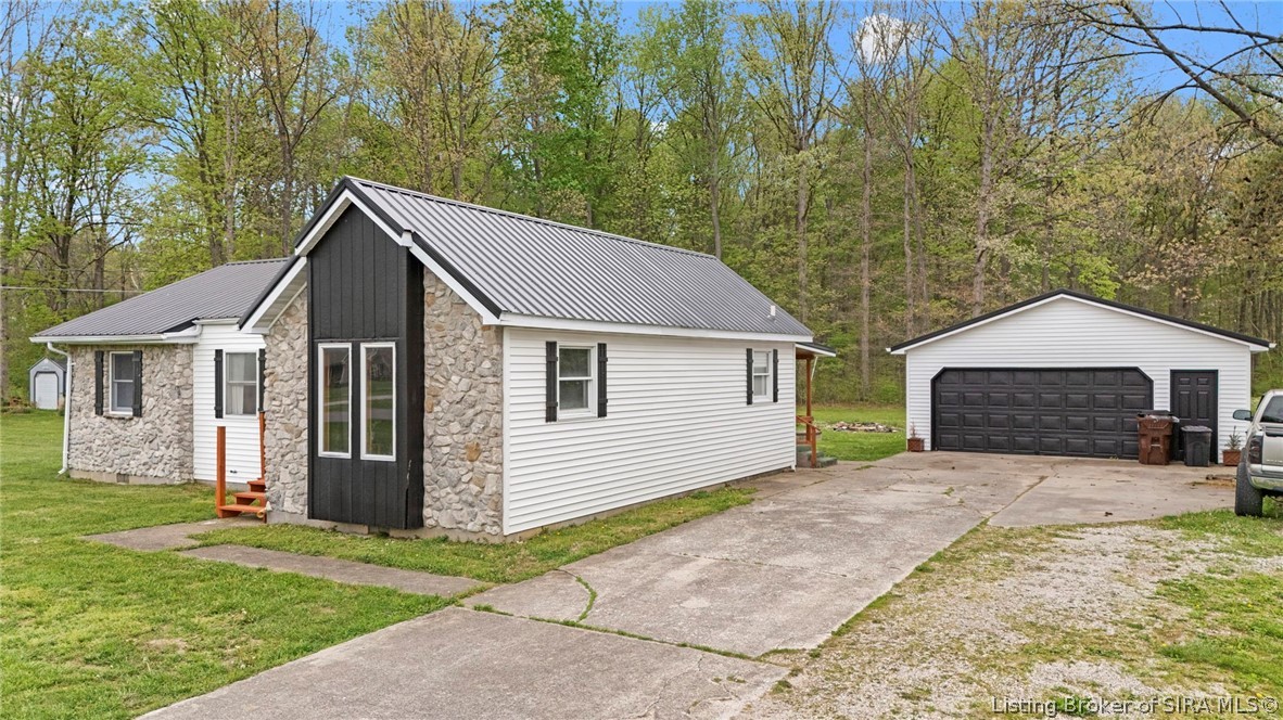 3195 South Boatman Road Scottsburg, IN 47170 - Photo 2 of 24