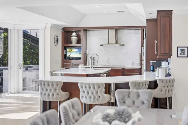 $3,300,000 | 910 Jasmine Drive, Delray Beach, FL 33483