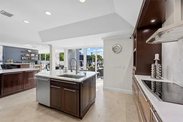 $3,300,000 | 910 Jasmine Drive, Delray Beach, FL 33483