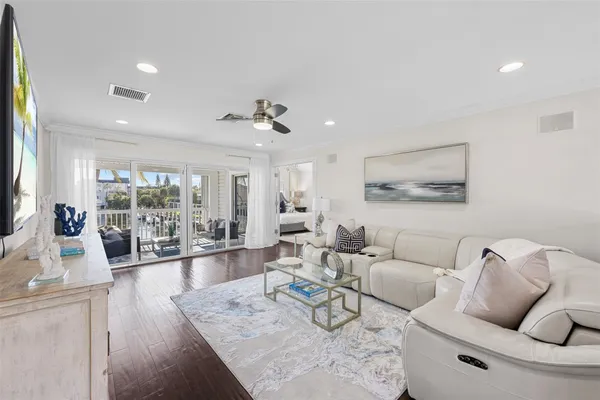 $3,300,000 | 910 Jasmine Drive, Delray Beach, FL 33483