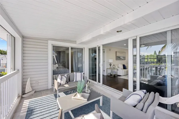 $3,300,000 | 910 Jasmine Drive, Delray Beach, FL 33483