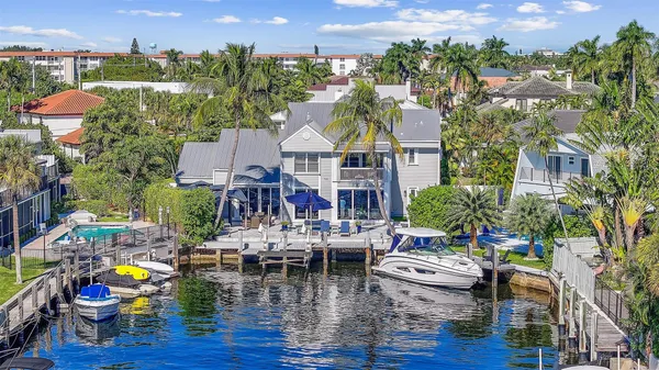 $3,300,000 | 910 Jasmine Drive, Delray Beach, FL 33483