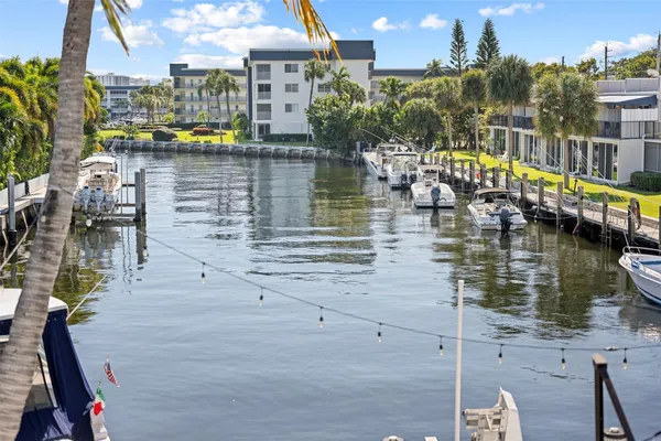 $3,300,000 | 910 Jasmine Drive, Delray Beach, FL 33483