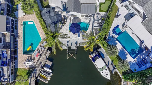 $3,300,000 | 910 Jasmine Drive, Delray Beach, FL 33483